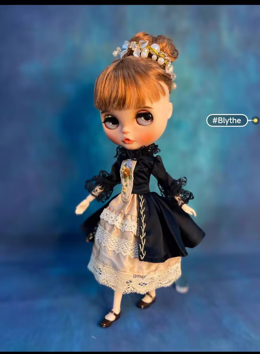 Vintage Fashion Doll - 1pcs Antique Retro Blythe/landoudou silk one-piece