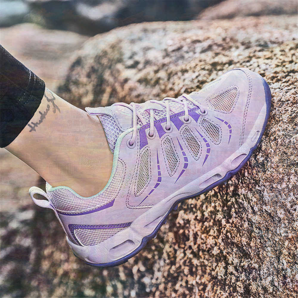 Sumer Round Tip Silver Sneaker - огляд і ціна Vintage Fashion Reseller