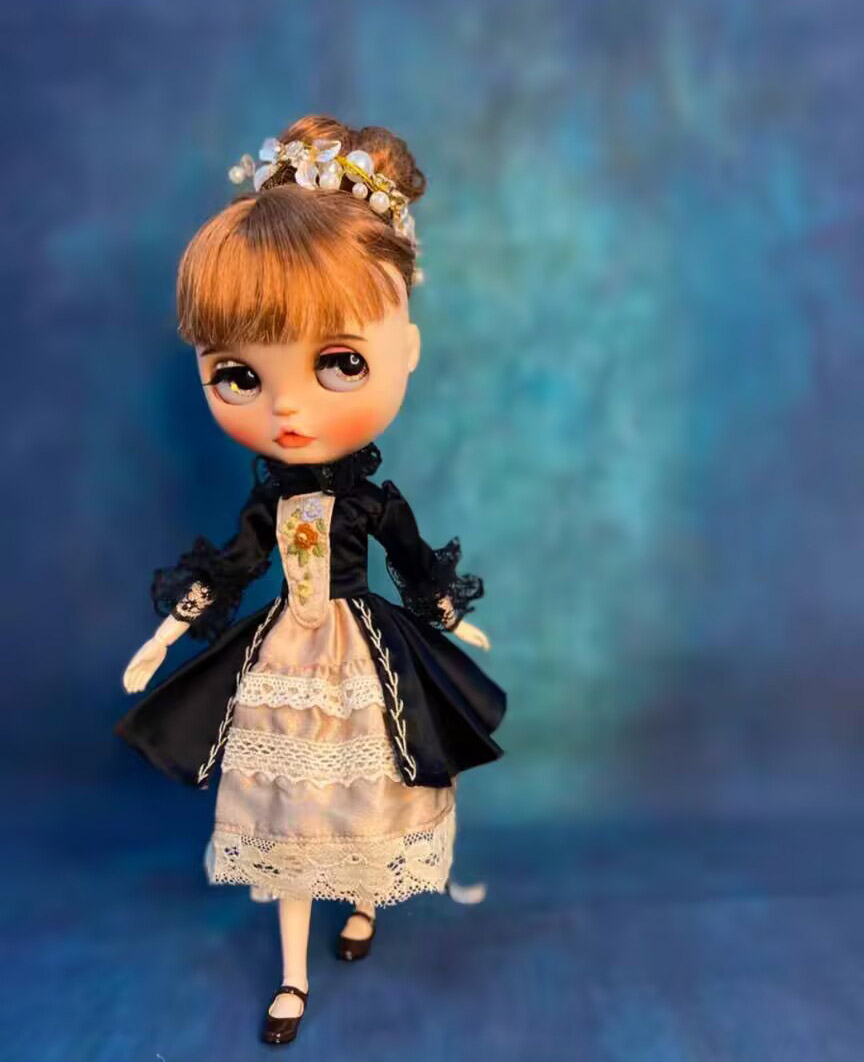 1pcs Antique Retro Blythe/land - огляд і ціна Vintage Fashion Doll