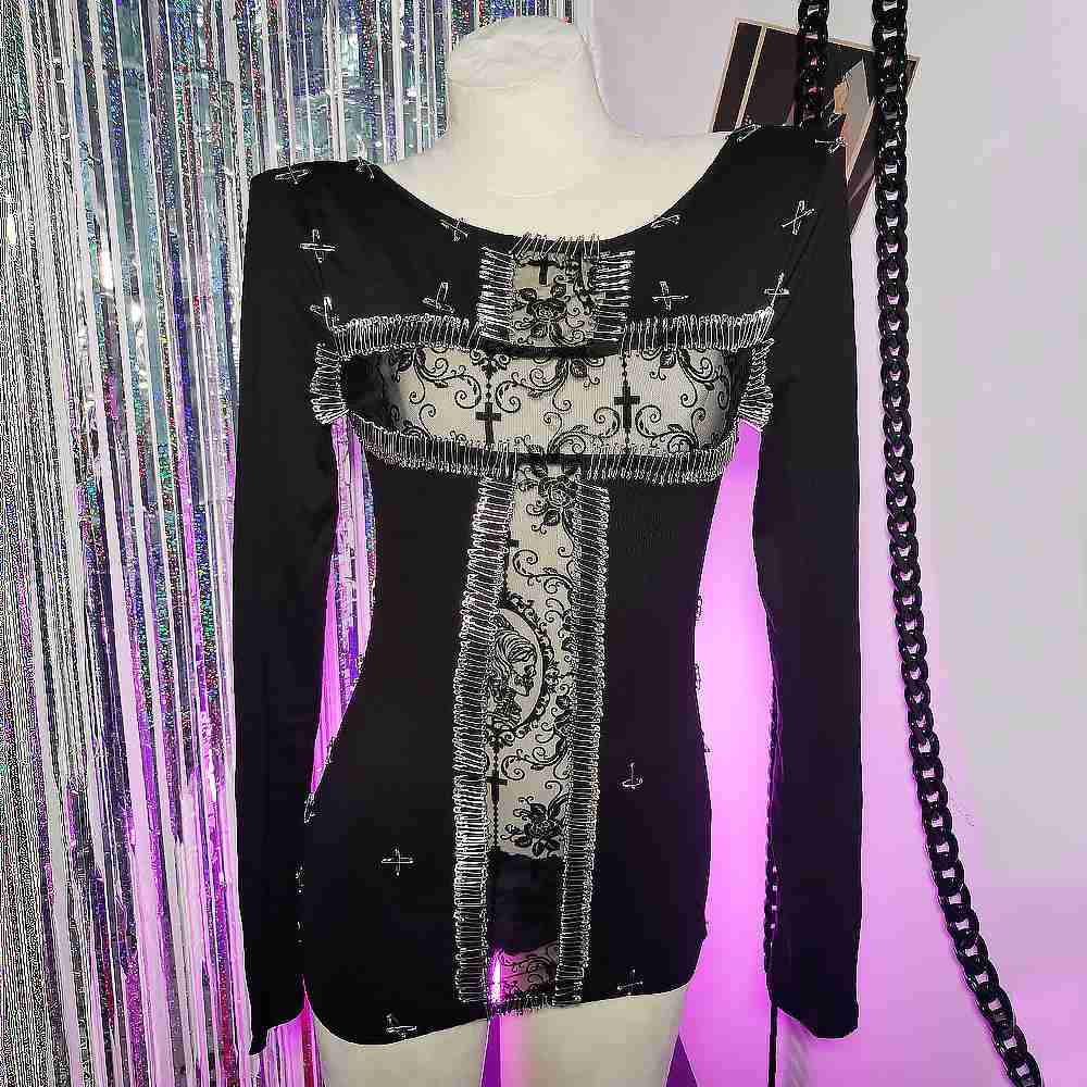 Emo Gothic T-Shirt 90s Vintage - огляд і ціна Vintage Fashion Revival